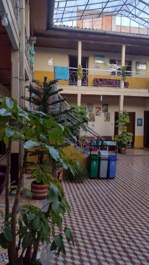 Hotel Valparaiso Ipiales Kültér fotó